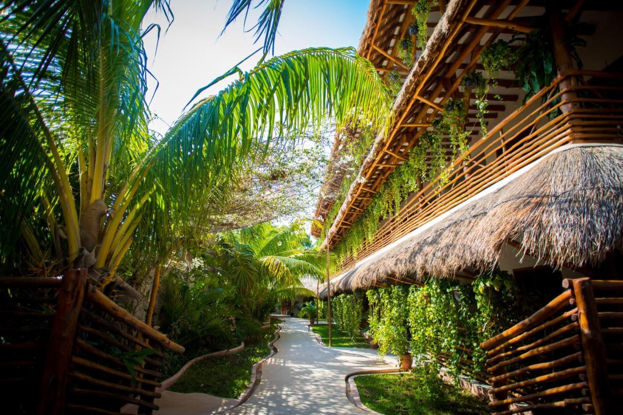 Tropical Suites By Mij Остров Холбокс Экстерьер фото